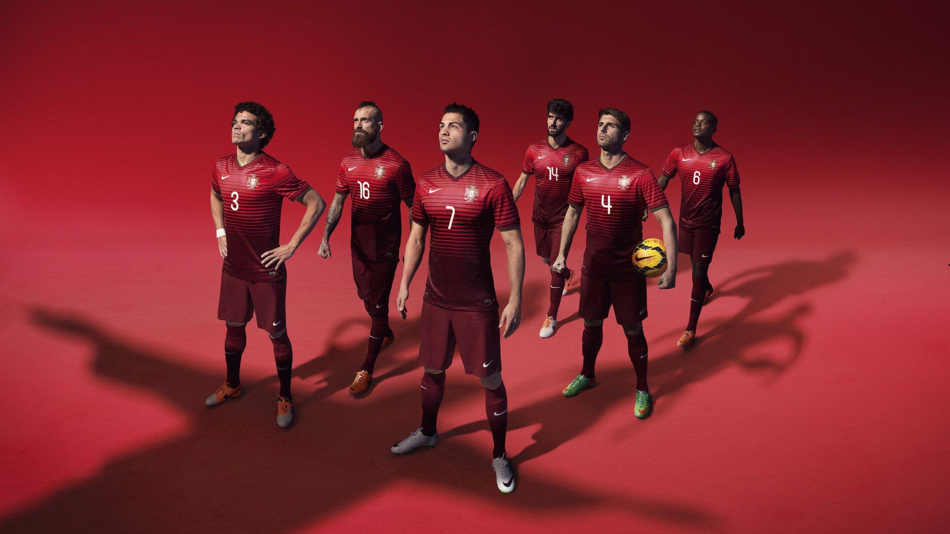 凤凰城太阳队的战斗宣言，布克与球队的坚韧赛季