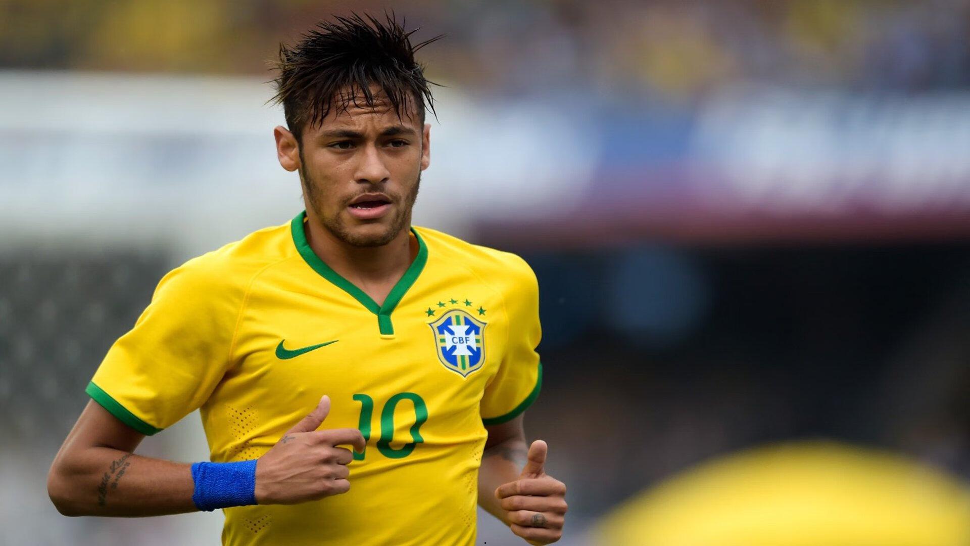 皇马球迷看台温情声援,巨型横幅致敬阿隆索与维尼修斯,伯纳乌响起我们爱你