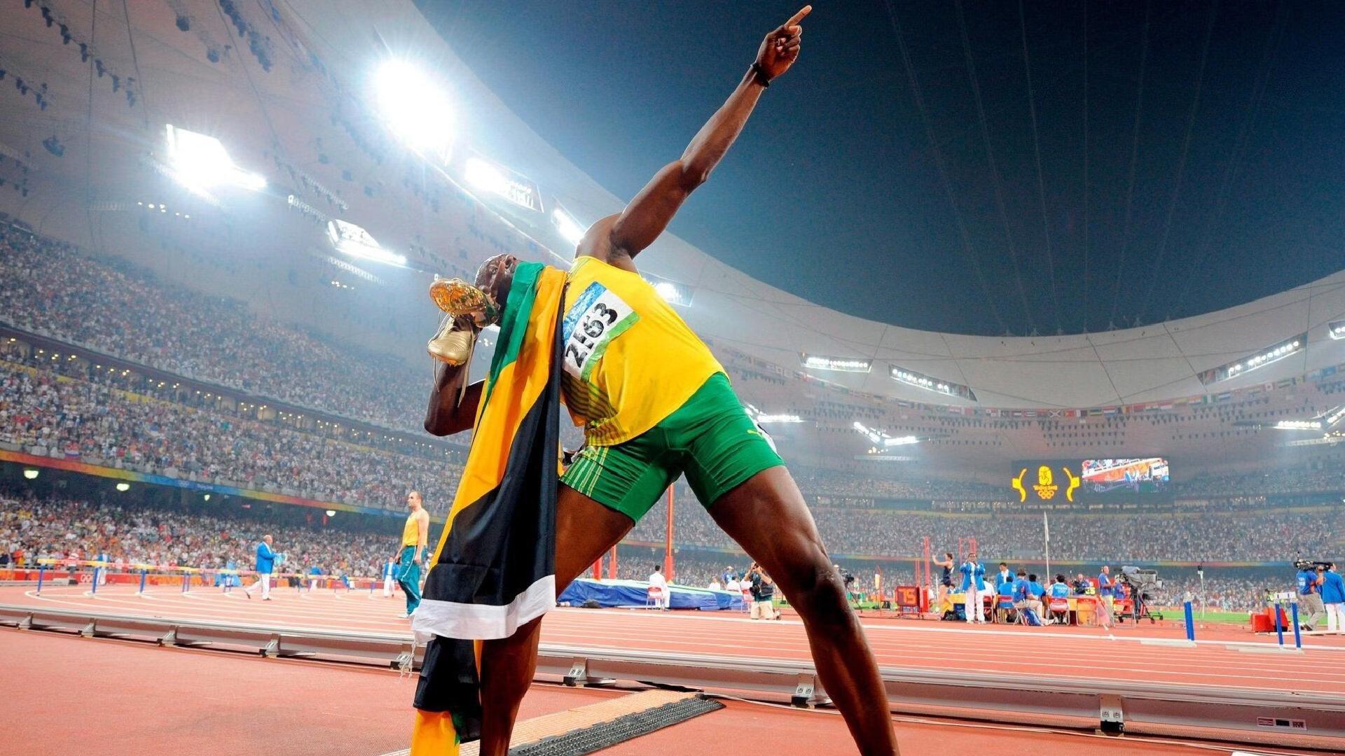 伯纳乌冬夜静悄悄,皇马锁定夏窗豪购,中场换血计划浮出水面